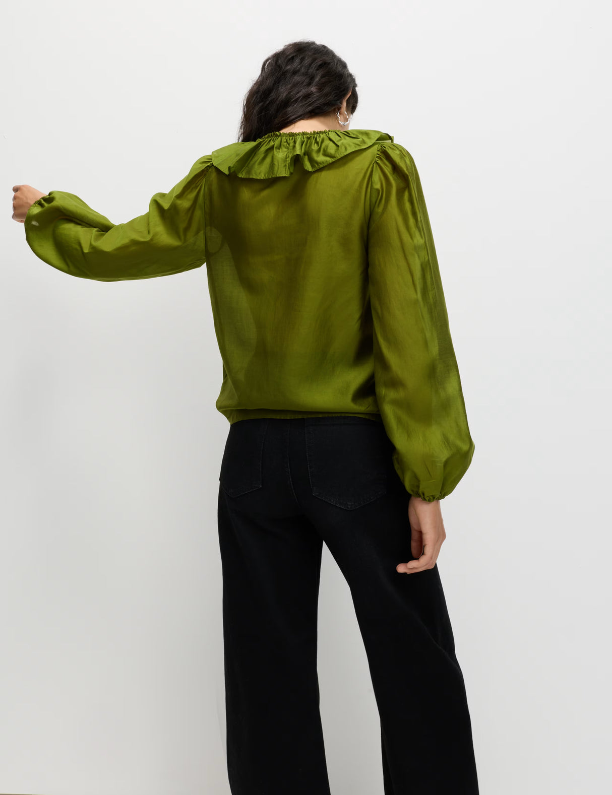 Blusa de manga larga con volante