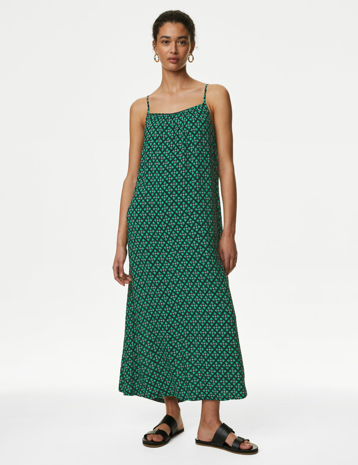 Vestido de tiros diseño de largo midi