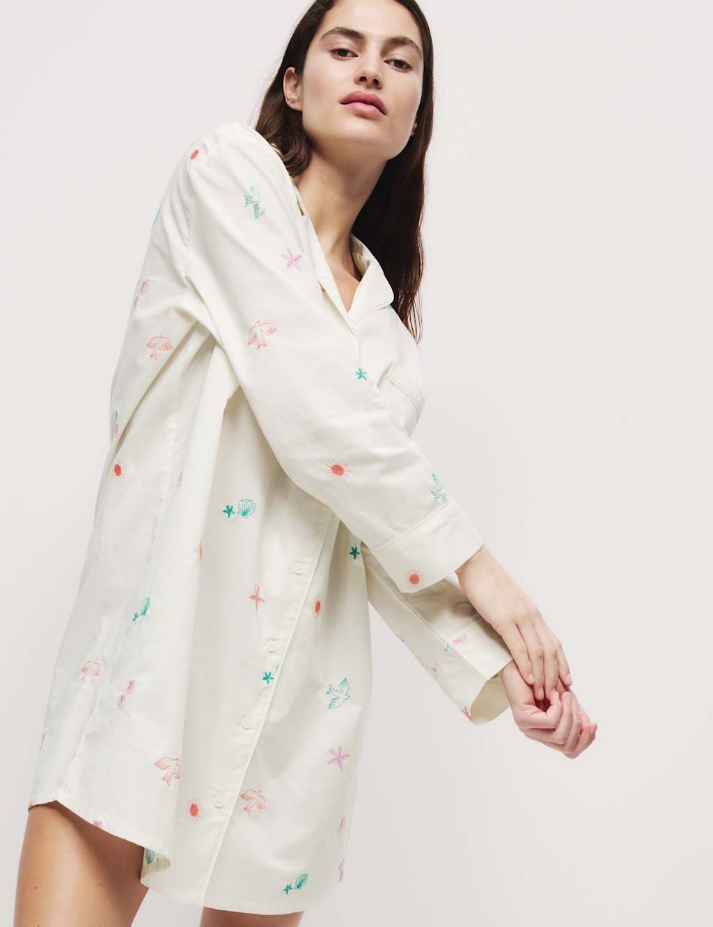 Camisola de manga larga abotonada con diseño de estrellas