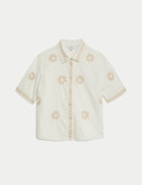 Blusa de manga corta bordada