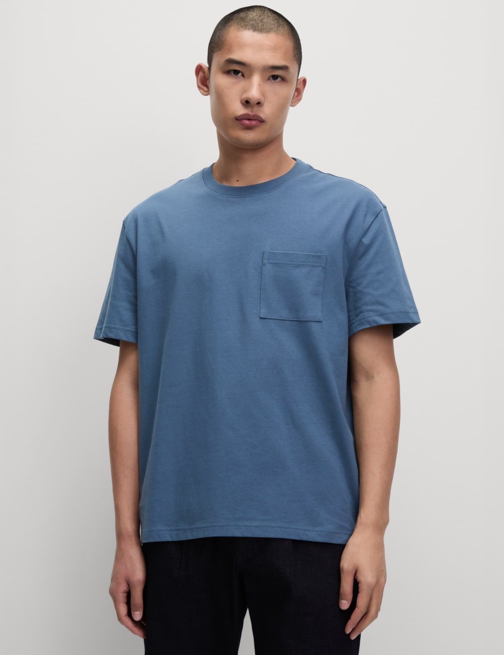 Camiseta de manga corta lisa con bolsillo