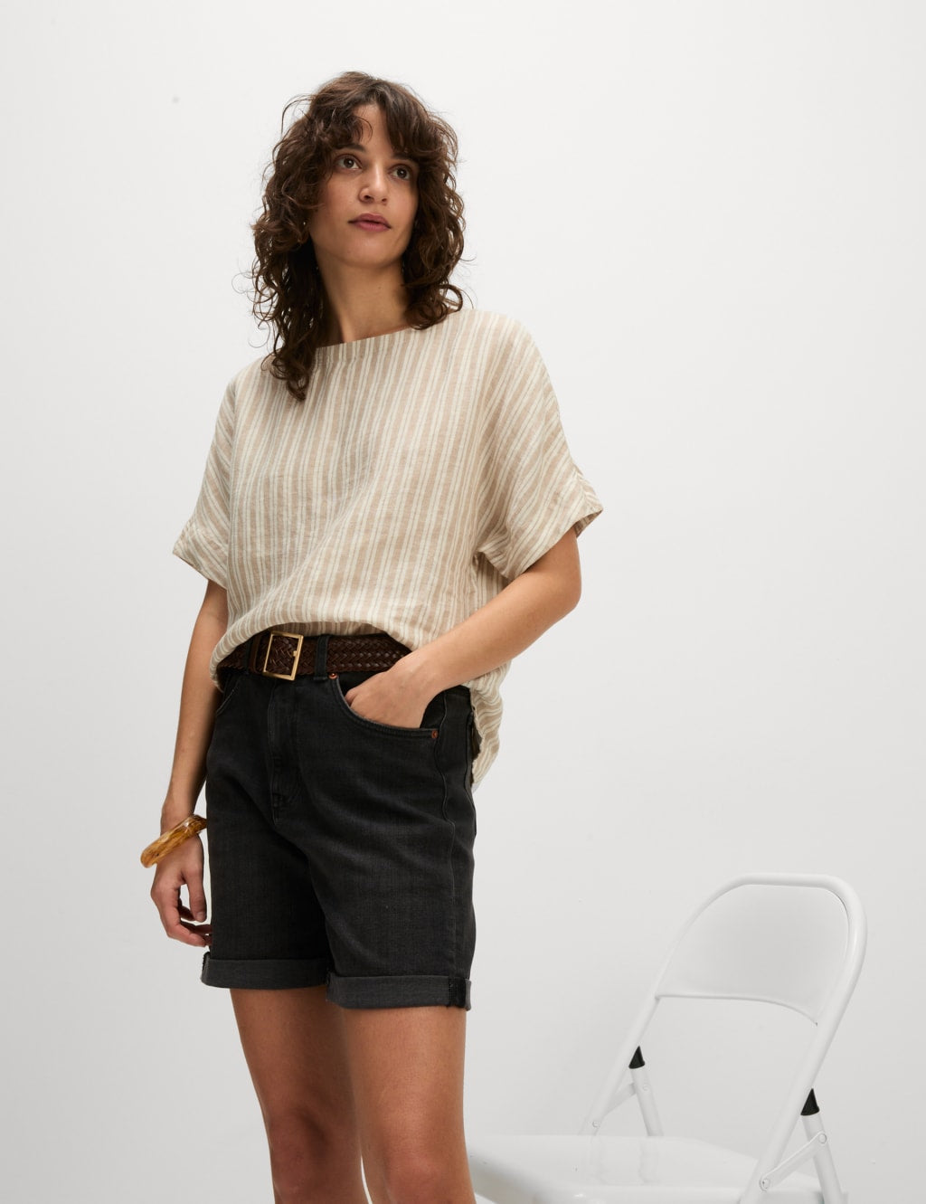 Blusa de lino de manga corta de rayas