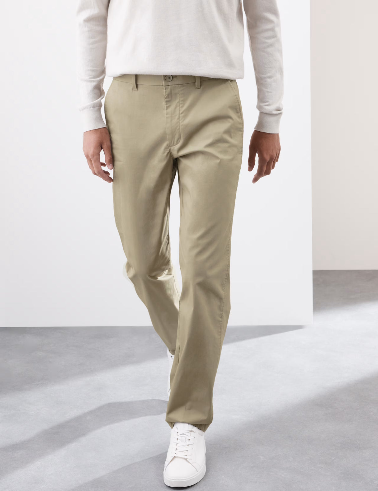 Pantalón chino superligero Autograph