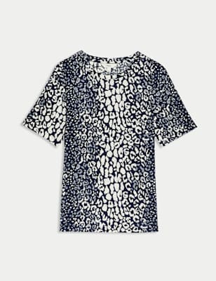 Camiseta básica de manga corta y escorte pico de corte relax