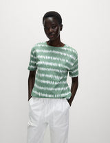 Camiseta básica de manga corta y escorte pico de corte relax