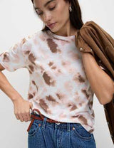 Camiseta básica de manga corta y escorte pico de corte relax