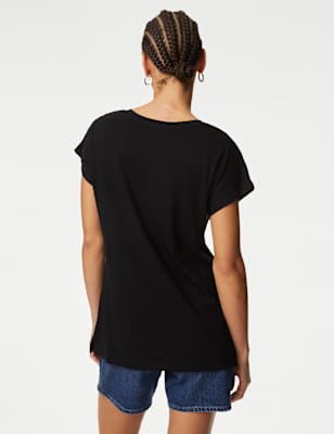 Camiseta básica de manga corta y escote pico de corte relax