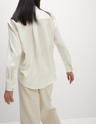 Blusa de manga larga satinada