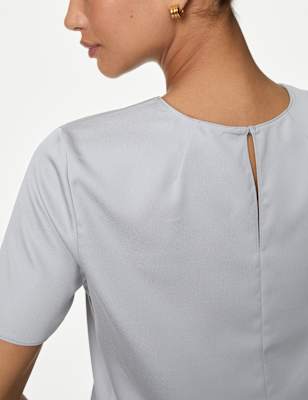 Blusa básica de manga corta