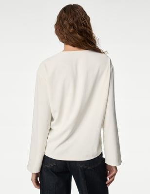 Blusa de manga japonesa con lazada