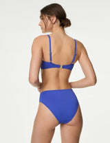 Parta baja de bikini