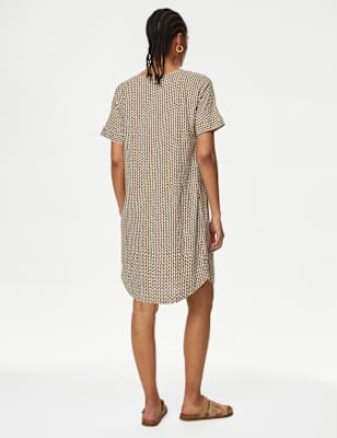 Vestido de lino estampado de manga corta