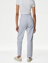 Pantalón chino de rayas
