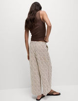 Pantalón pescador estampado de viscosa