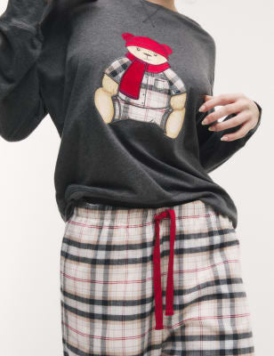 Pijama de manga larga con osito