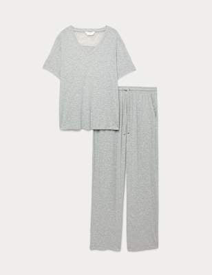 Pijama de viscosa con detalle de encaje con top de manga corta