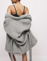 Chaleco bata atada de tejido Borg