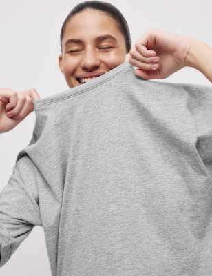 Pijama corto de manga corta con diseño FP