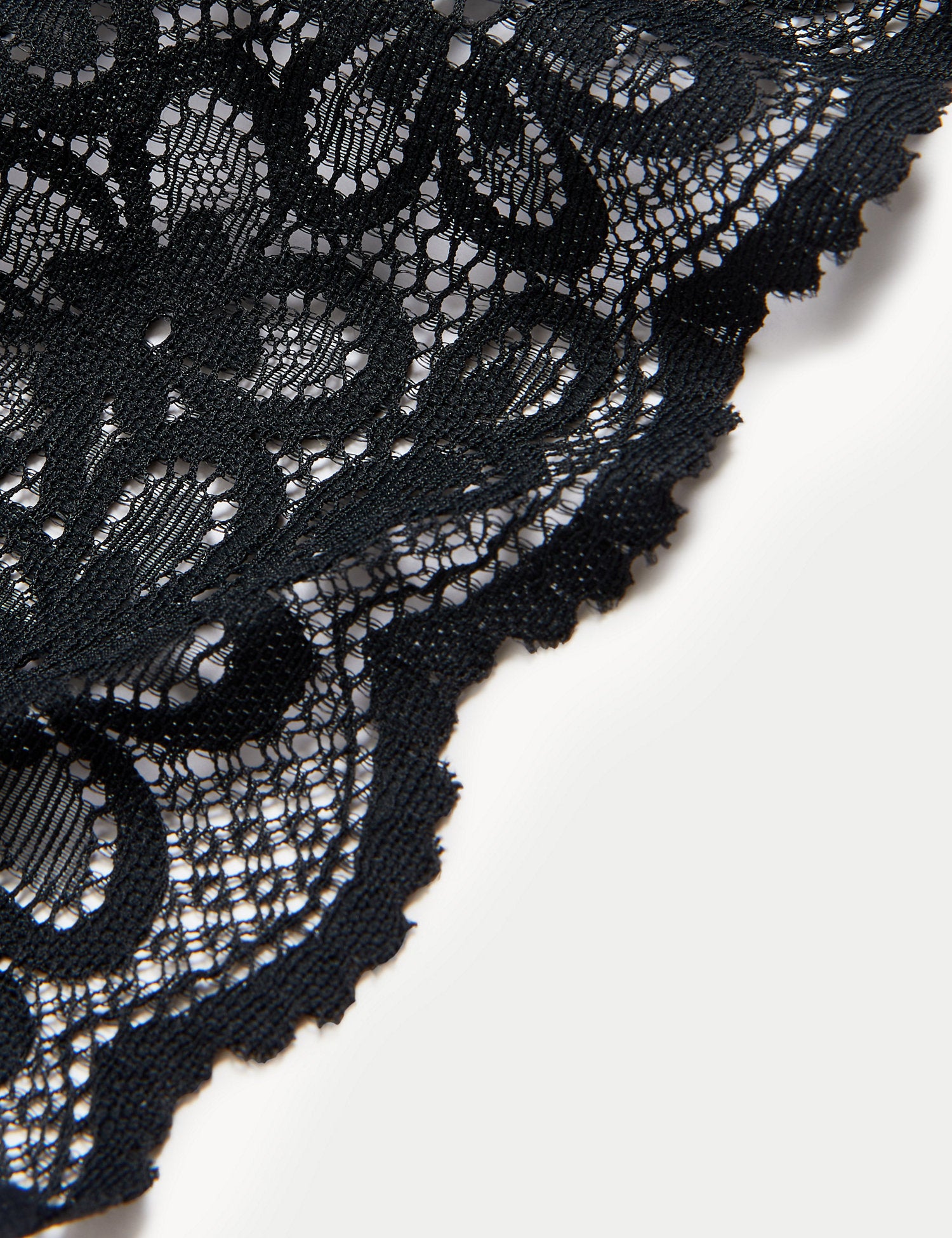 Braga alta de encaje Cleo