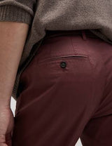 Pantalón chino superligero