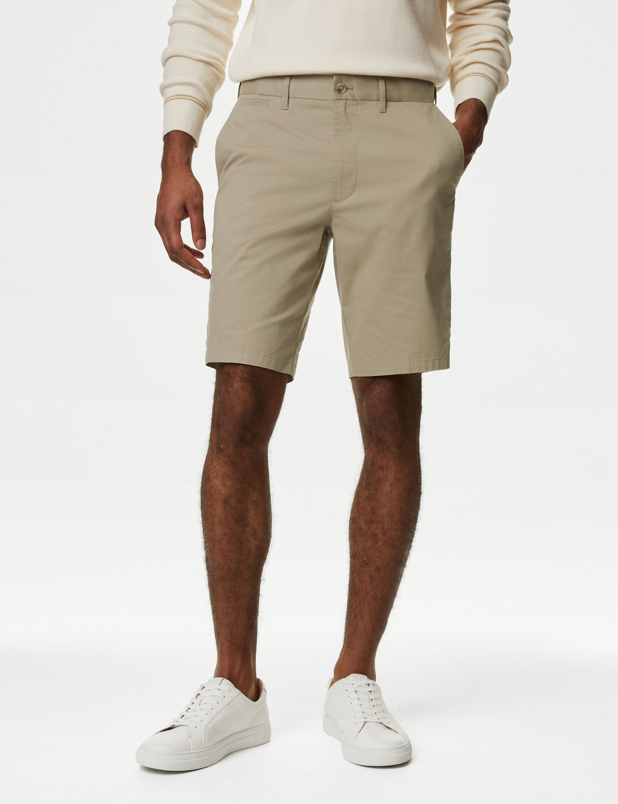 Pantalón chino corto superligero