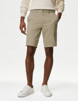 Pantalón chino corto superligero