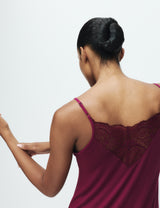 Camisola de tiros con detalle de encaje