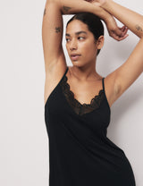 Camisola de tiros con detalle de encaje
