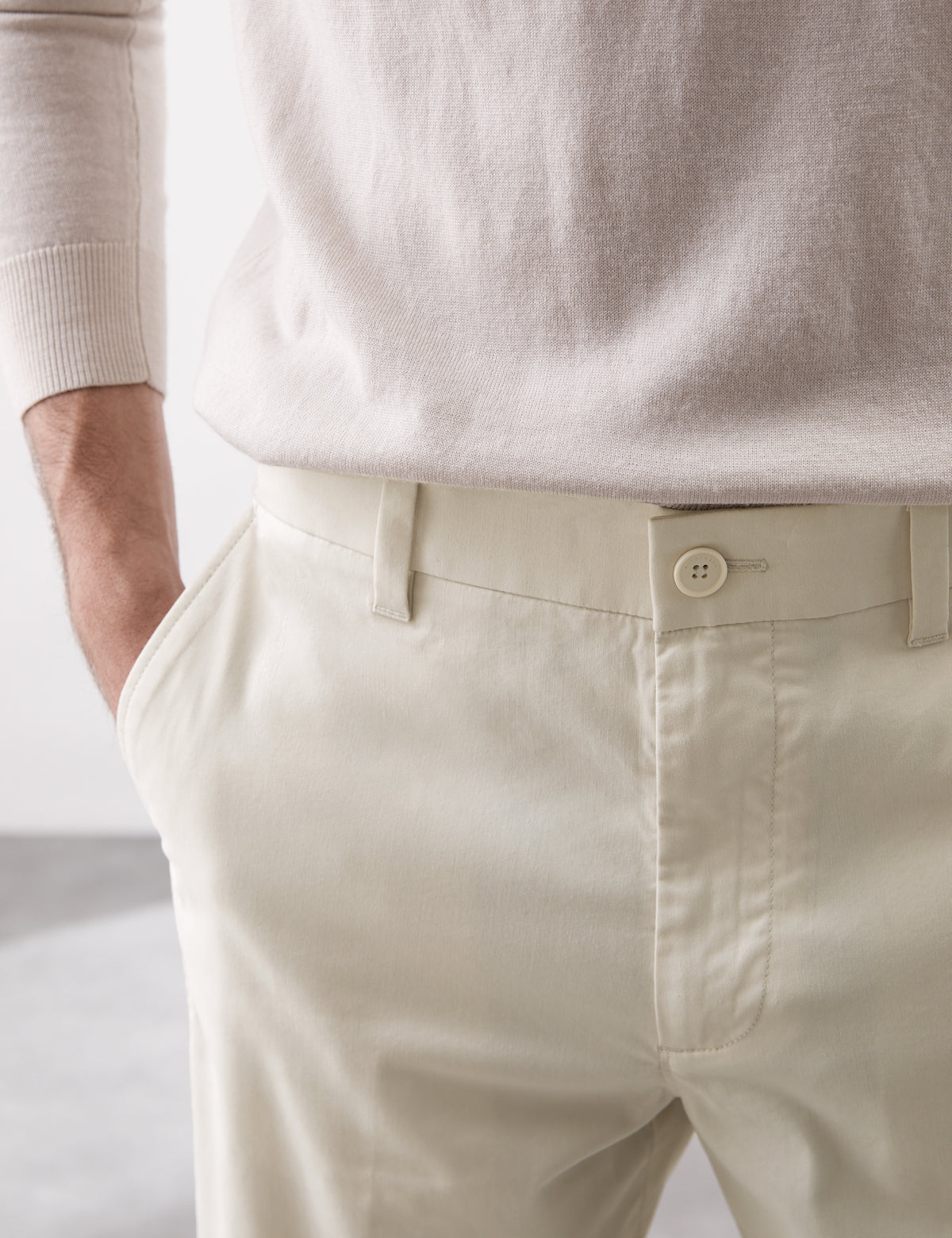 Pantalón chino superligero Autograph