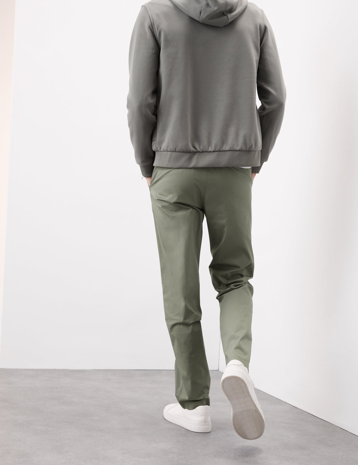 Pantalón chino superligero Autograph