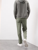Pantalón chino superligero Autograph