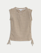 Top de rayas con fruncido lateral