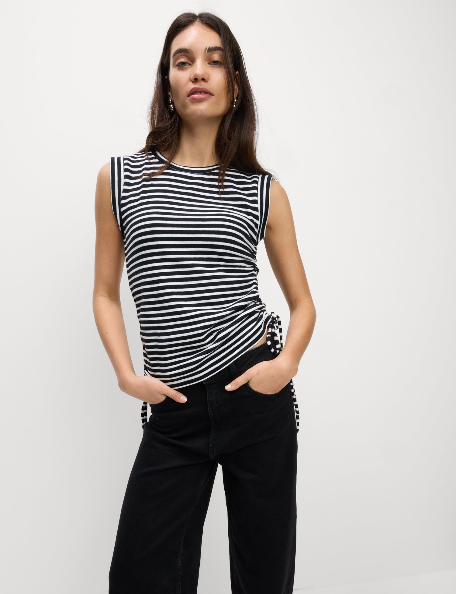 Top de rayas con fruncido lateral