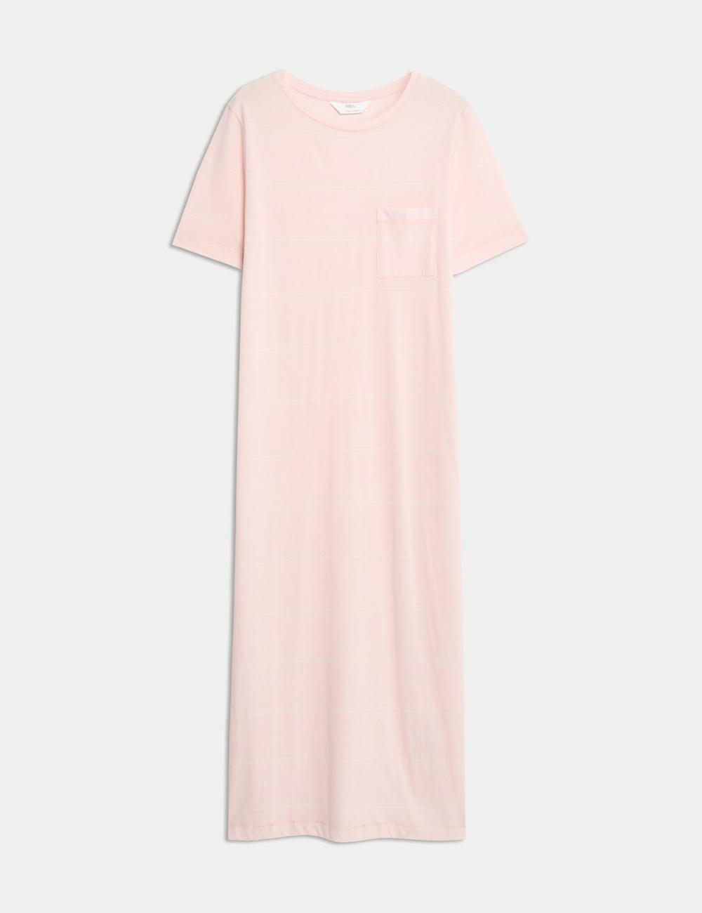 Camisón de manga corta de rayas largo