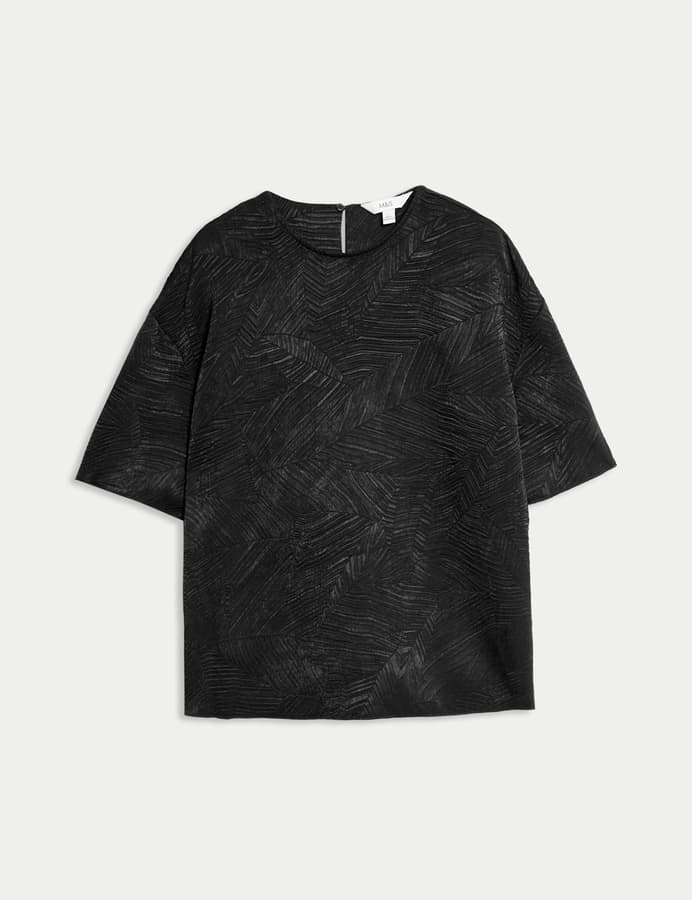 Top de manga corta con estampado en relieve