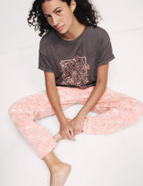 Pijama de pantalón largo y top de manga corta con diseño