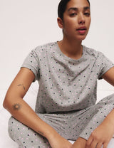 Pijama de diseño con  manga corta y pantalón pesquero FP