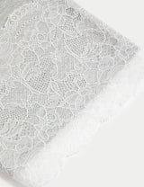 Top manga corta con encaje