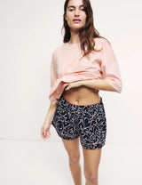 Pijama corto con top de manga corta con diseño