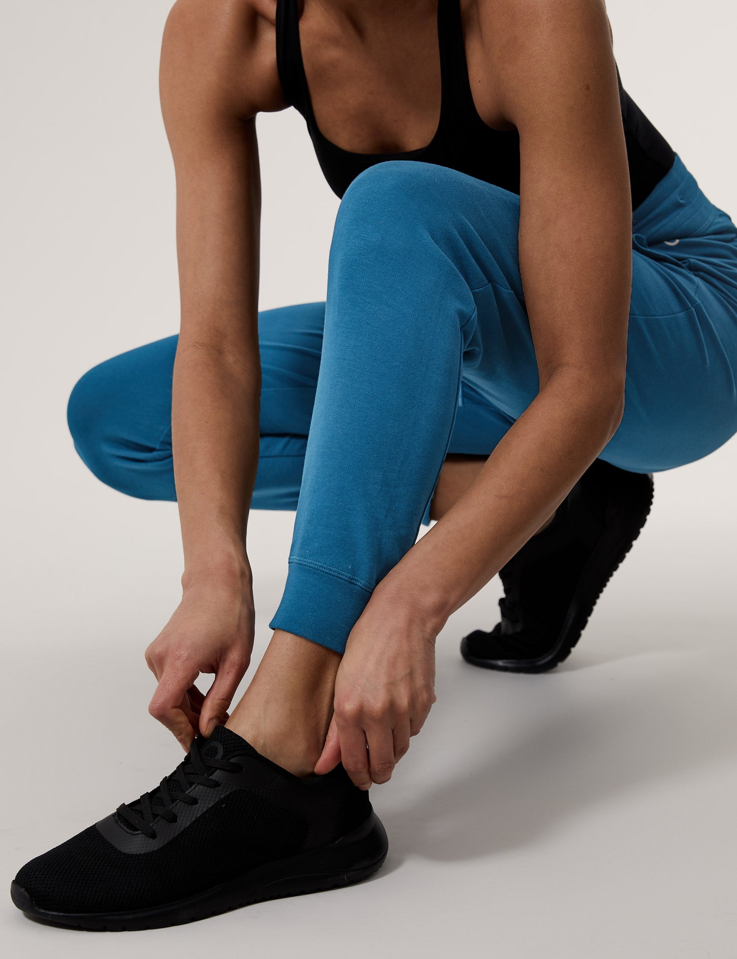 Jogger algodón con puño