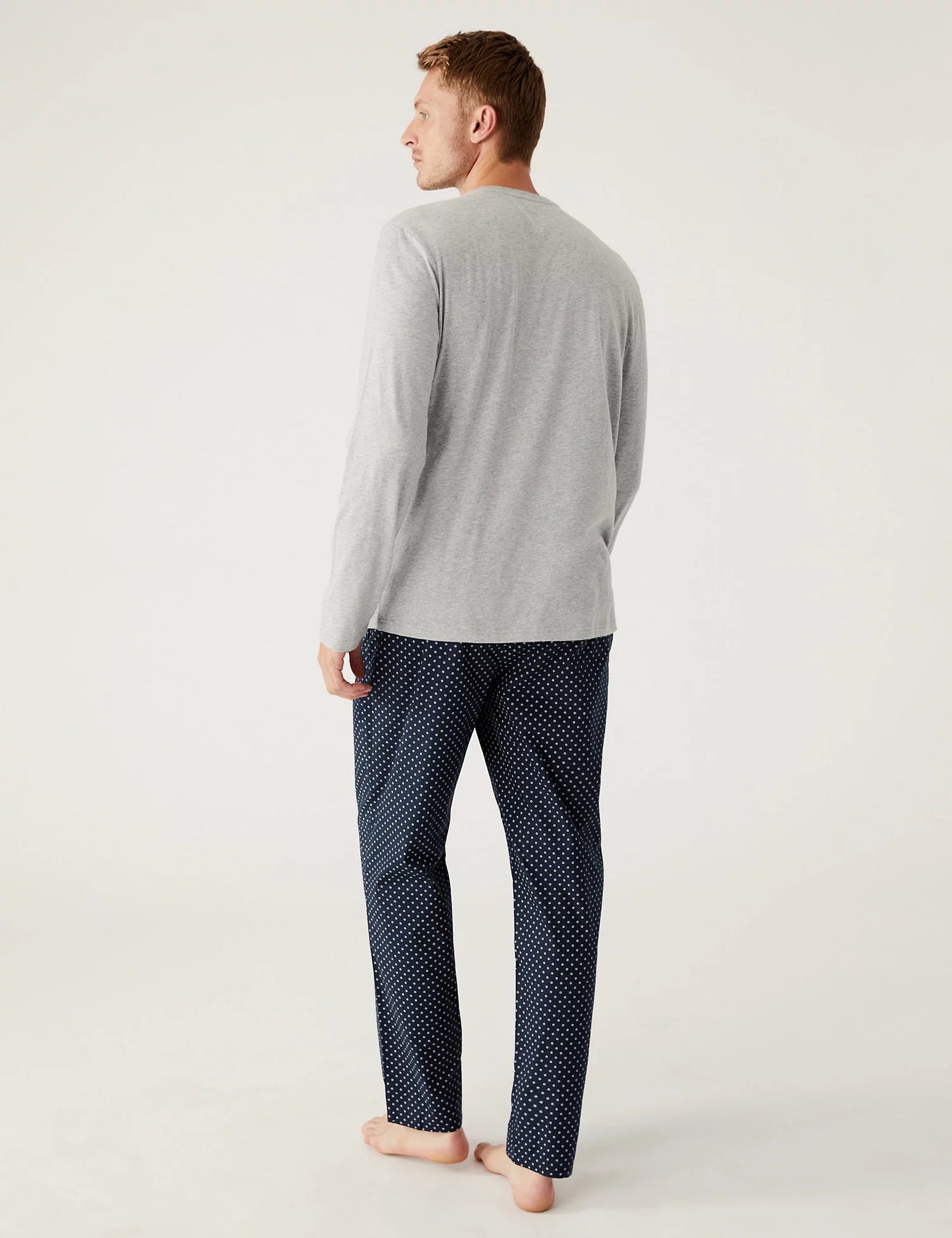 Pijama en punto slogan