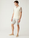 Pantalón chino corto superligero