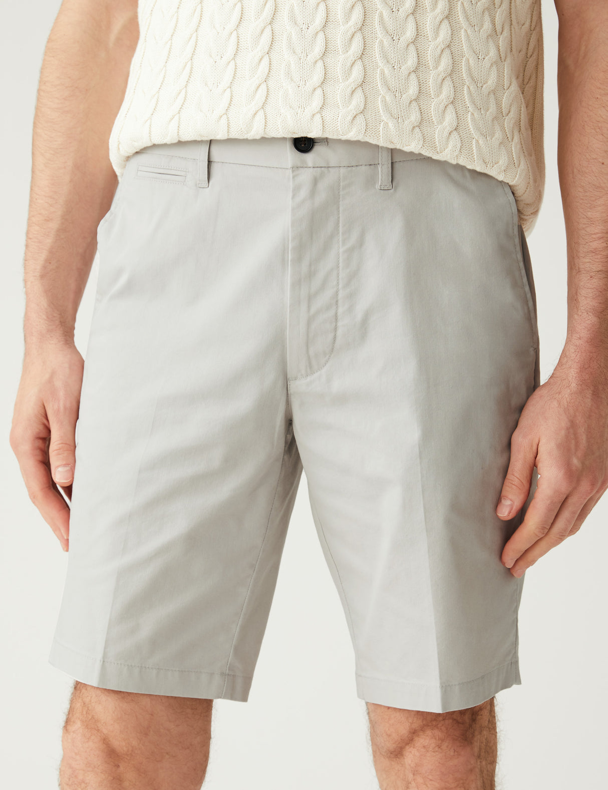 Pantalón chino corto superligero