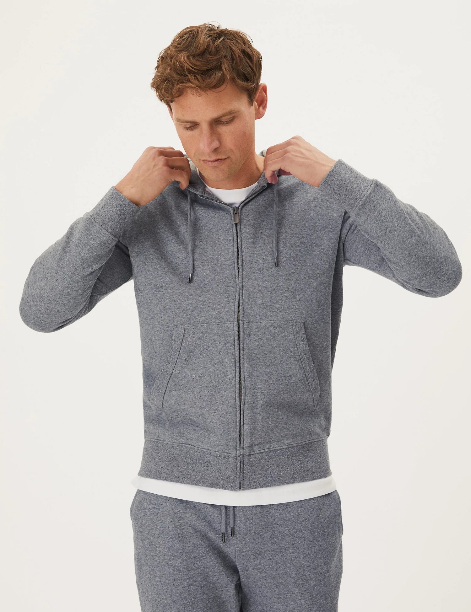 Chaqueta con capucha